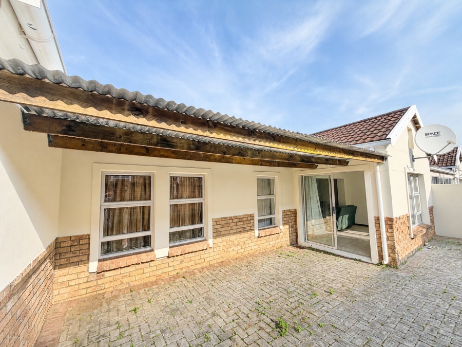 3 Bedroom Property for Sale in Beacon Bay North Eastern Cape